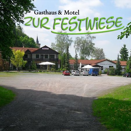Motel Zur Festwiese Gierstädt Eksteriør billede